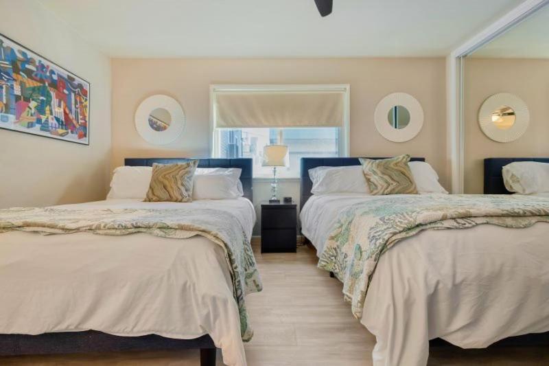 102-luxury2 * San Diego